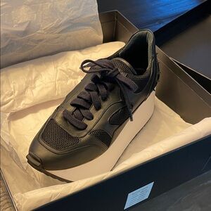 Brand new! Ruthie Davis Amelia Joggie High Black Platform Sneakers